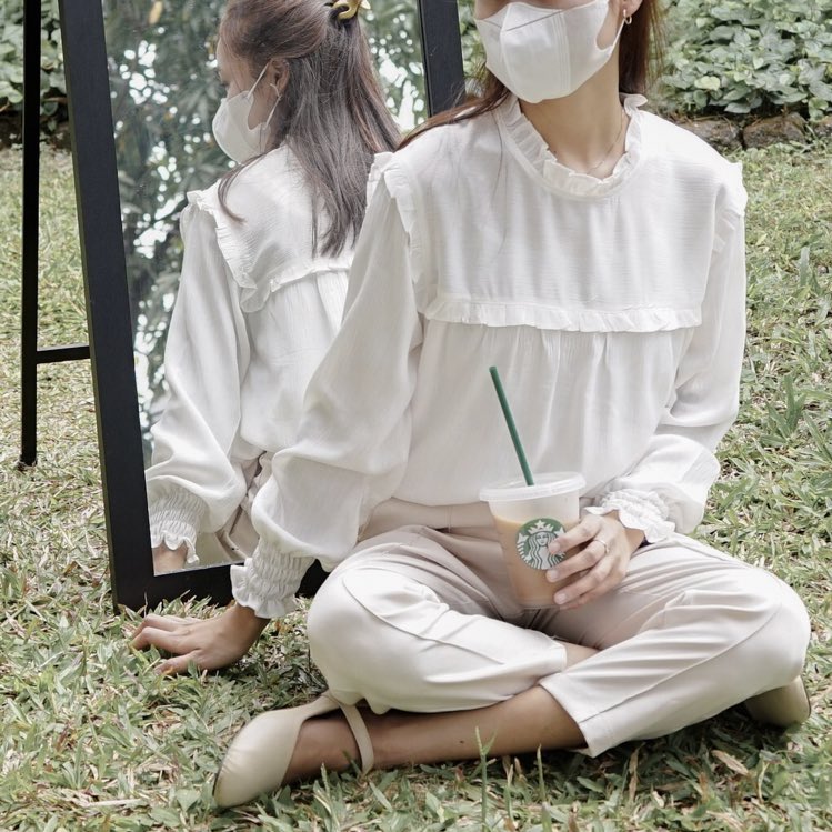 jajan_with_me's tweet photo. racun shopee: edisi rekomendasi outfit warna putih 🧚🏻

ㅡ a thread: https://t.co/LkowBUqBeC