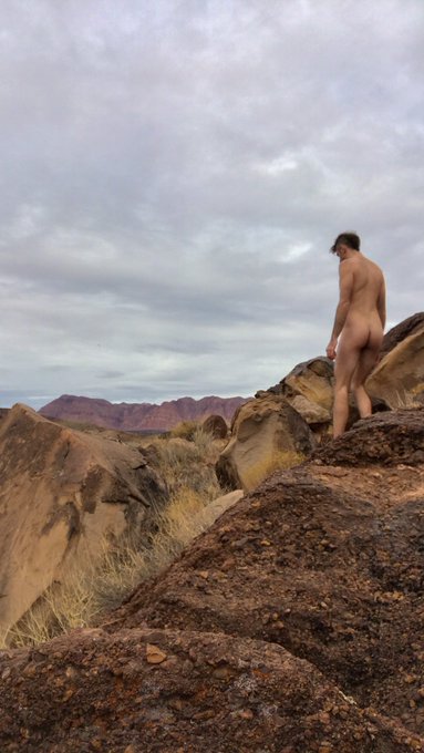 Red Rocks  #NudeHiking https://t.co/9581uEppwZ<a href="/tag/nudehiking"class="tags">#NudeHiking</a>