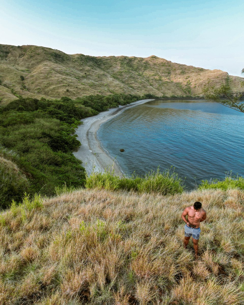 jsarahina's tweet photo. Walang tao, tara dito! 

📍Anawangin, Zambales https://t.co/nkupnwSsYy