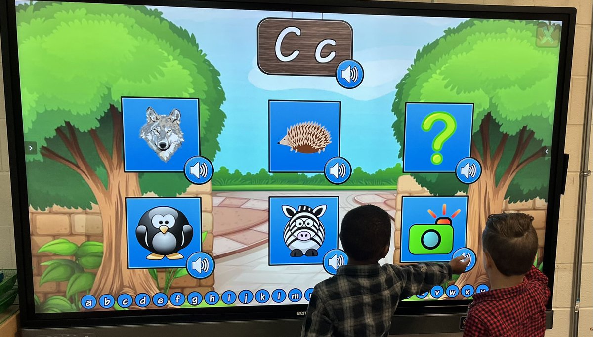mrs_jander's tweet photo. BenQ board activities + PreK littles = Authentic engagement🍎 @NolaKWilson https://t.co/RxDedzyhWh
