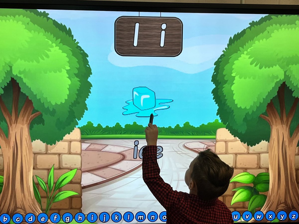 mrs_jander's tweet photo. BenQ board activities + PreK littles = Authentic engagement🍎 @NolaKWilson https://t.co/RxDedzyhWh