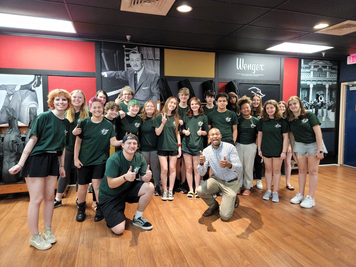 ChorusNipmuc's tweet photo. Nipmuc Music is having a great time at Disney World 🎵

On Friday Chorus students enjoyed a fantastic workshop at Disney Imagination Campus where we recorded some of our favorite Little Mermaid songs and even tried our hands at some voice acting!

#mursd #mursdmusic #nipmucpride https://t.co/H11Hy2VNZ0