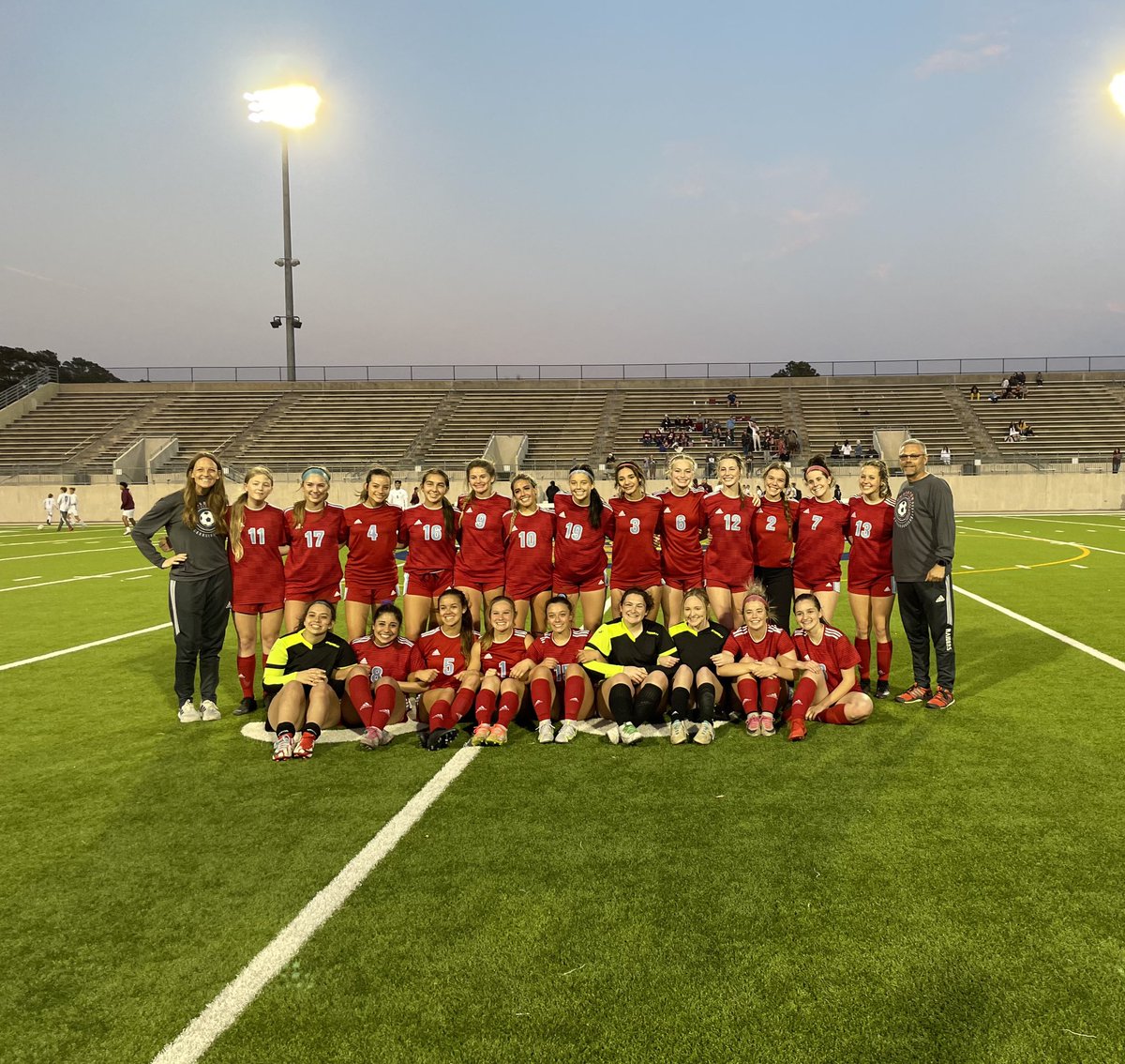 LADY RAIDERS ARE ON TO THE REGIONAL TOURNAMENT!! Another win tonight vs West Columbia! SO beyond proud of this amazing team!! 🤩⚽️#gother 

sydney-⚽️⚽️⚽️⚽️⚽️
mandi-⚽️⚽️⚽️
brooklyn-⚽️