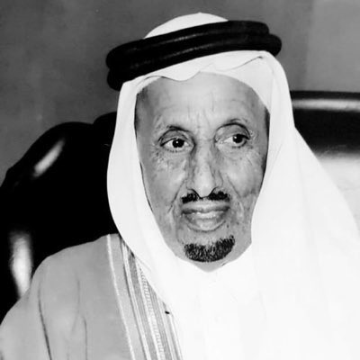 om_sultan_1's tweet photo. .

يكفي انك في جنان الخلد سالي 
ورحت بأسمٍ يخلّد وذكرٍ يمجّد  

مانسيتك من دعاي وحر مالي 
في صيام وفي فطور وفي تهجّد

#فيحان_بن_خثيله
#رمضان https://t.co/grdC4arX4b