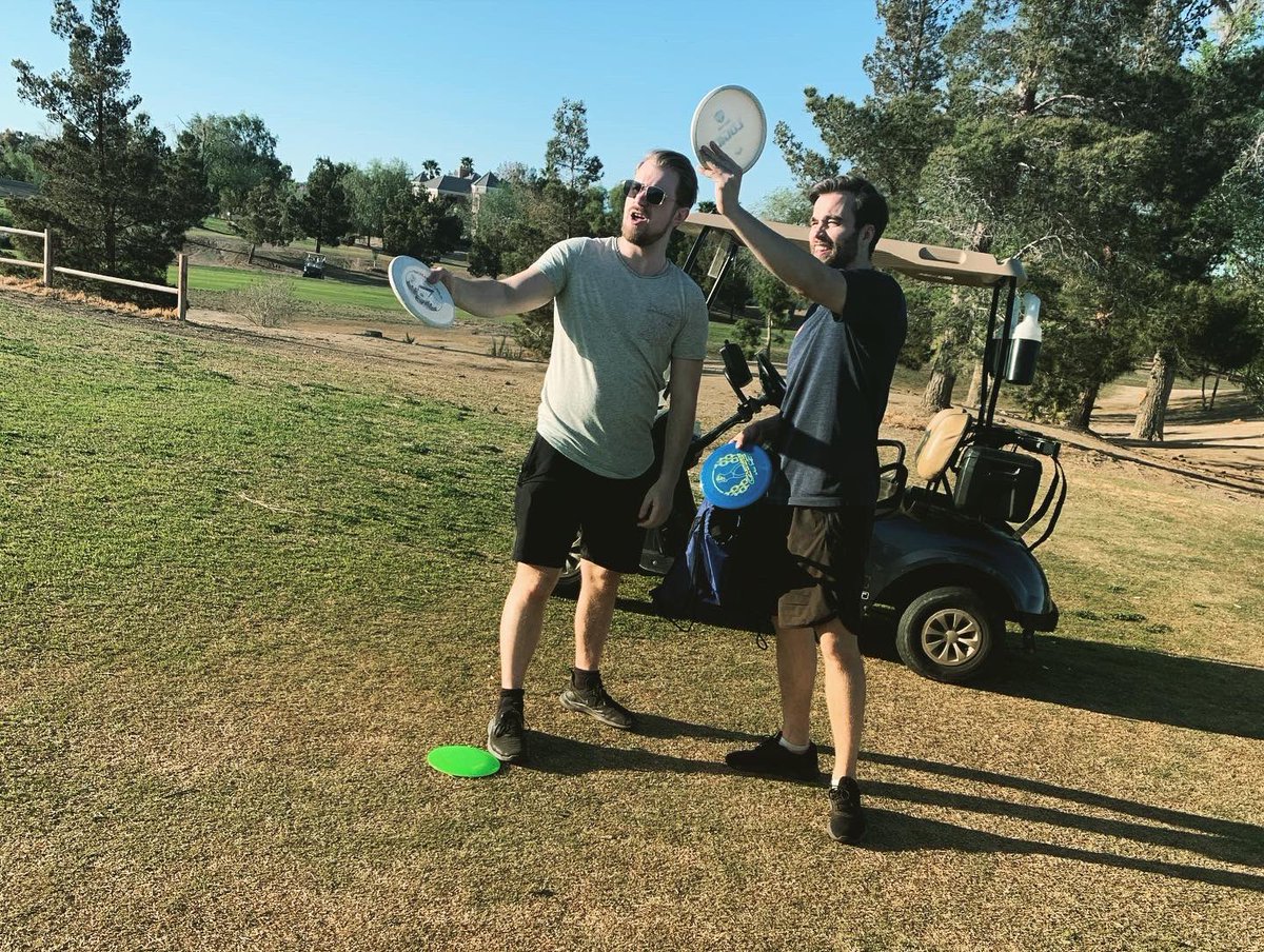 donhedge's tweet photo. Playing a pro course calls for pro tips from your friends! Awesome round on the afternoon course at Wildhorse disc golf today with @Oggelit and @WranaRasmus. Tomorrow we return to the ice rink for the first game of this years world championship! #lasvegas #discgolf #curling https://t.co/g3j3RwRty0