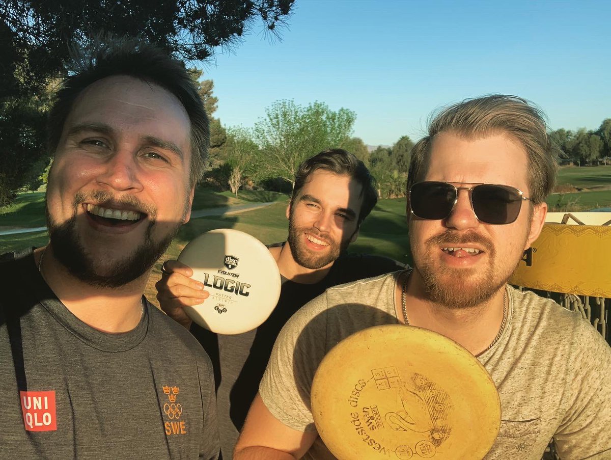 Playing a pro course calls for pro tips from your friends! Awesome round on the afternoon course at Wildhorse disc golf today with <a href="/Oggelit/">Oskar Eriksson</a> and <a href="/WranaRasmus/">rasmus wranå</a>. Tomorrow we return to the ice rink for the first game of this years world championship! #lasvegas #discgolf #curling