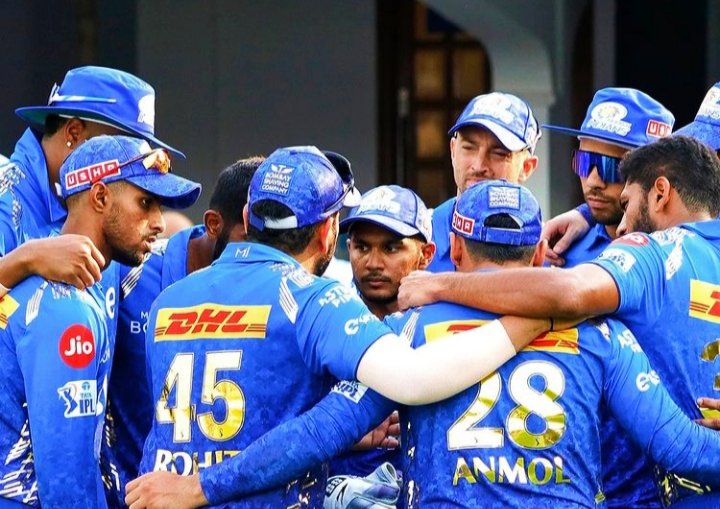 ashaa_45's tweet photo. It's Match Day 
Mumbai Indians fans assemble 💙
Good luck @mipaltan https://t.co/PoMEzR8ZVW