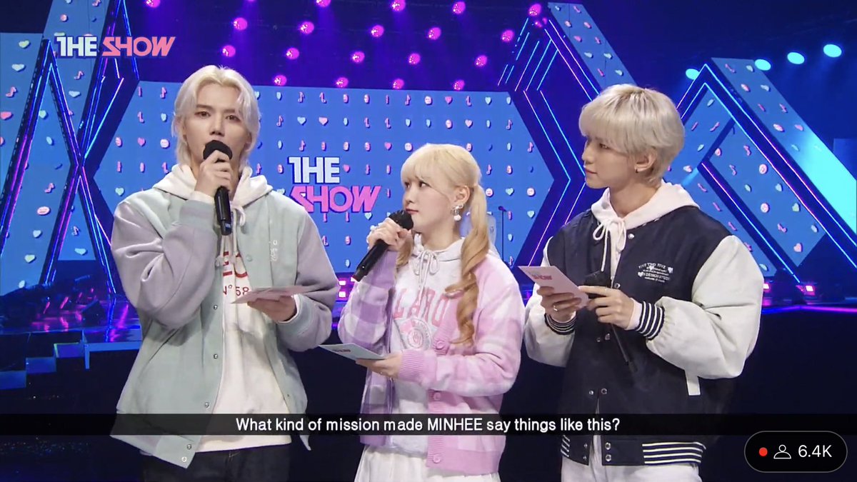 9902MC's tweet photo. they seem so relaxed with each other like ahh I’m really glad !! Tuesdays would feel incomplete without them now :/ they make me so happy 😭 https://t.co/Sxp5b7M8n8