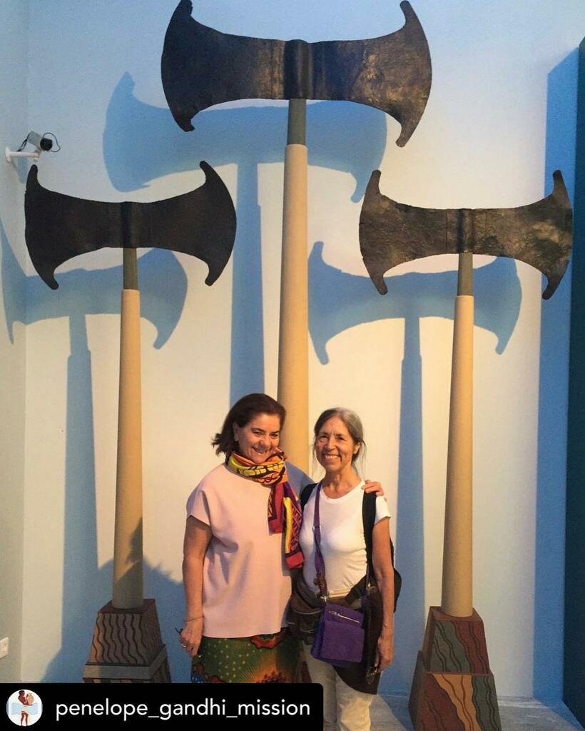 vicunacec's tweet photo. At the Heraklion Museum in Crete with Barbara Terzaki, in 2017 celebrating that #documenta14 had brought us together Posted @withregram • @penelope_gandhi_mission Η καλή μας φίλη Χιλιανή εικαστικός και ποιήτρια Σεσίλα Βικούνια (φωτ.) με έδρα τη Νέα Υ… https://t.co/aVKTPWVPy0 https://t.co/8LC1cLa09G