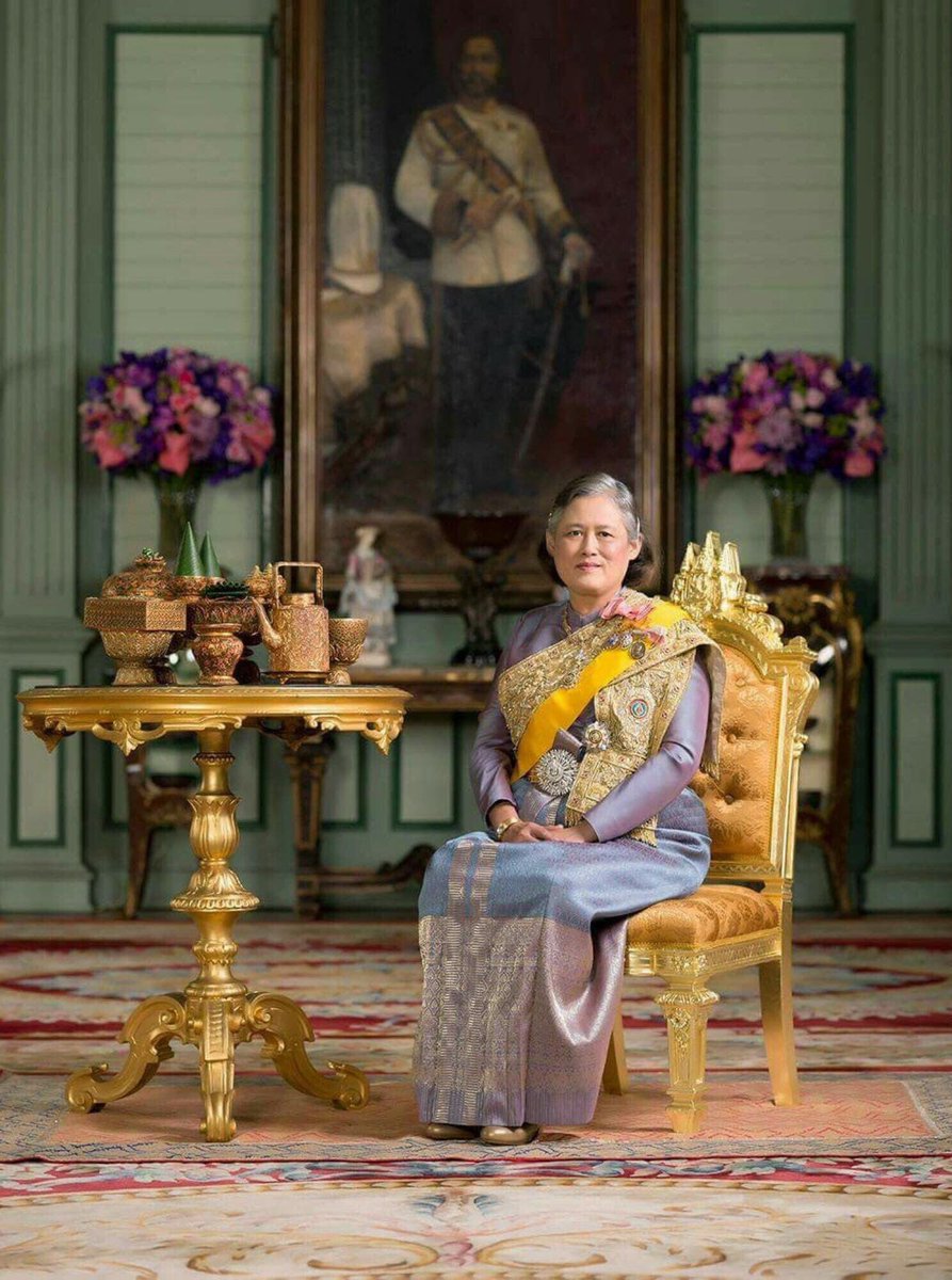 Darunee_2554's tweet photo. …~~~ ท ร ง พ ร ะ เ จ ริ ญ ยิ่ ง ยื น น า น 🙏💜🇹🇭 ~~~… 

#เจ้าหญิงของคนไทย https://t.co/EFMfB7UgXx