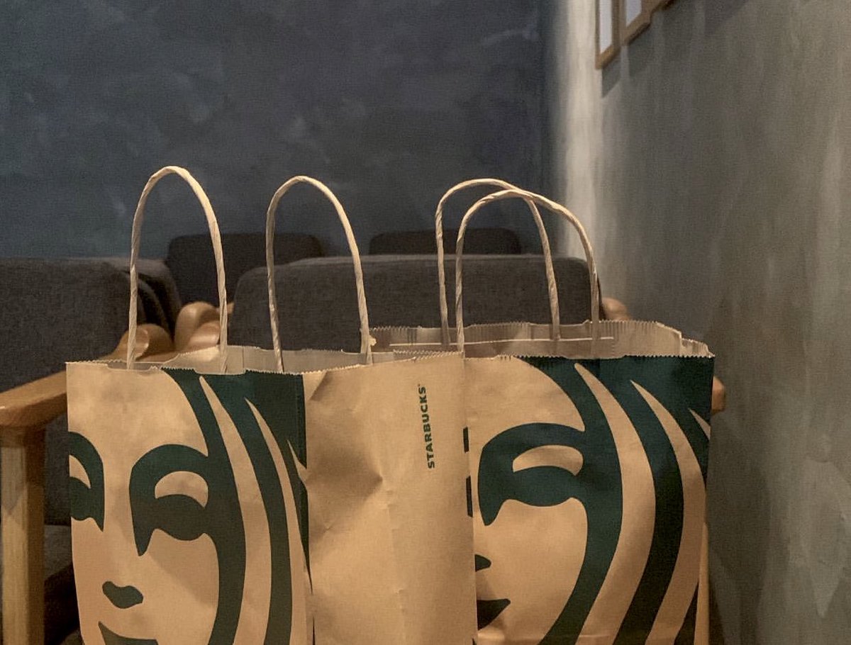 ⠀⠀⠀⠀⠀⠀⠀⠀⠀⠀ 
【 ZhaoHuadong อัพเดตรูปภาพ 】
⠀⠀⠀⠀⠀⠀⠀⠀⠀⠀
: ตื่นมาทำงานที่เรารัก(?)กันเถอะครับ