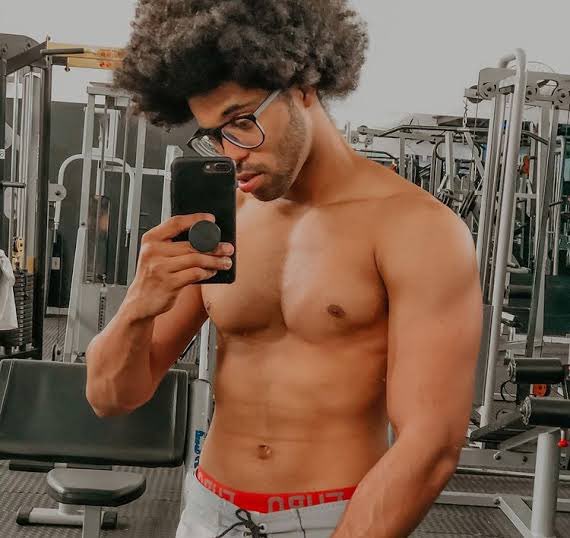 poptime's tweet photo. Depois que Luciano, ex-BBB 22, criou seu Only Fans, o astro porno gay Diego Sans convidou o participante pra um feat! Será que vem aí?

Em uma das publicações Diego comentou: “E ae, Luciano, bora um feat?” https://t.co/qE1NSe2Z2w