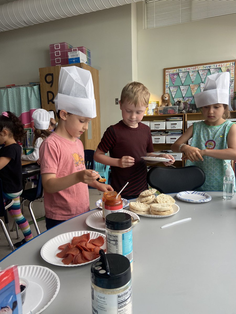 mrsdouglasatl's tweet photo. We wrapped up our integrated pizza unit by making our own pizzas! The kids worked so hard and had SO much fun during this unit. Safe to say this pizza loving teacher had a great time too 😉🍕 #STEMifySPARK @STEMbieda @sarapruett5 https://t.co/XdtzF5xEON