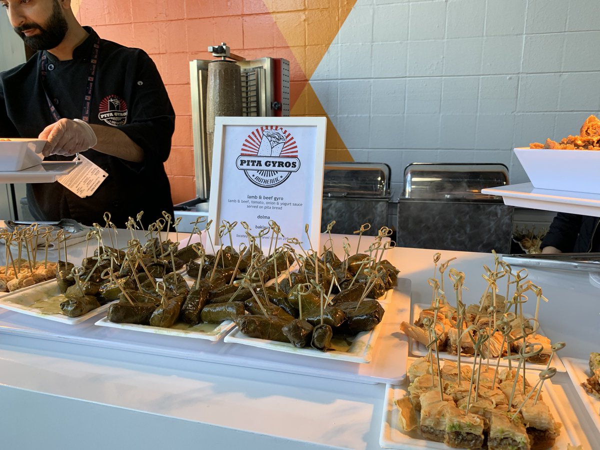 ThirdandKing's tweet photo. The offerings from Pita Gyros include lamb and beef gyros, dolmas and baklava. @TheOrganicCoup has delicious gluten free chicken corn dogs. And of course, there are garlic fries. Always garlic fries. #sfgiants https://t.co/BUzDJ3hzOn
