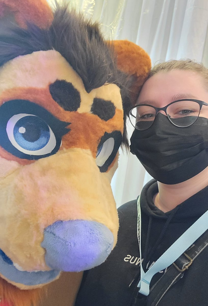 FT_Creations's tweet photo. I'm happy to say that Mochas debut was a success! I'm very VERY late on this post but I'm finally ready to showcase my girl Mocha!! #vancoufur #fursuit 

~ Also shoutout to my BOMIE @ToastyMomo for joining me in all the chaotic furry activities ~ https://t.co/Q2MHKWoz6s