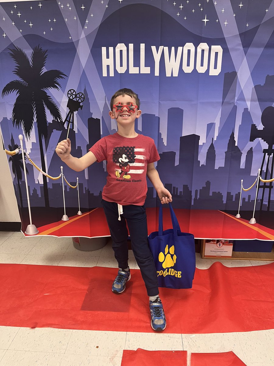 Mrs. Hahn tweet media
