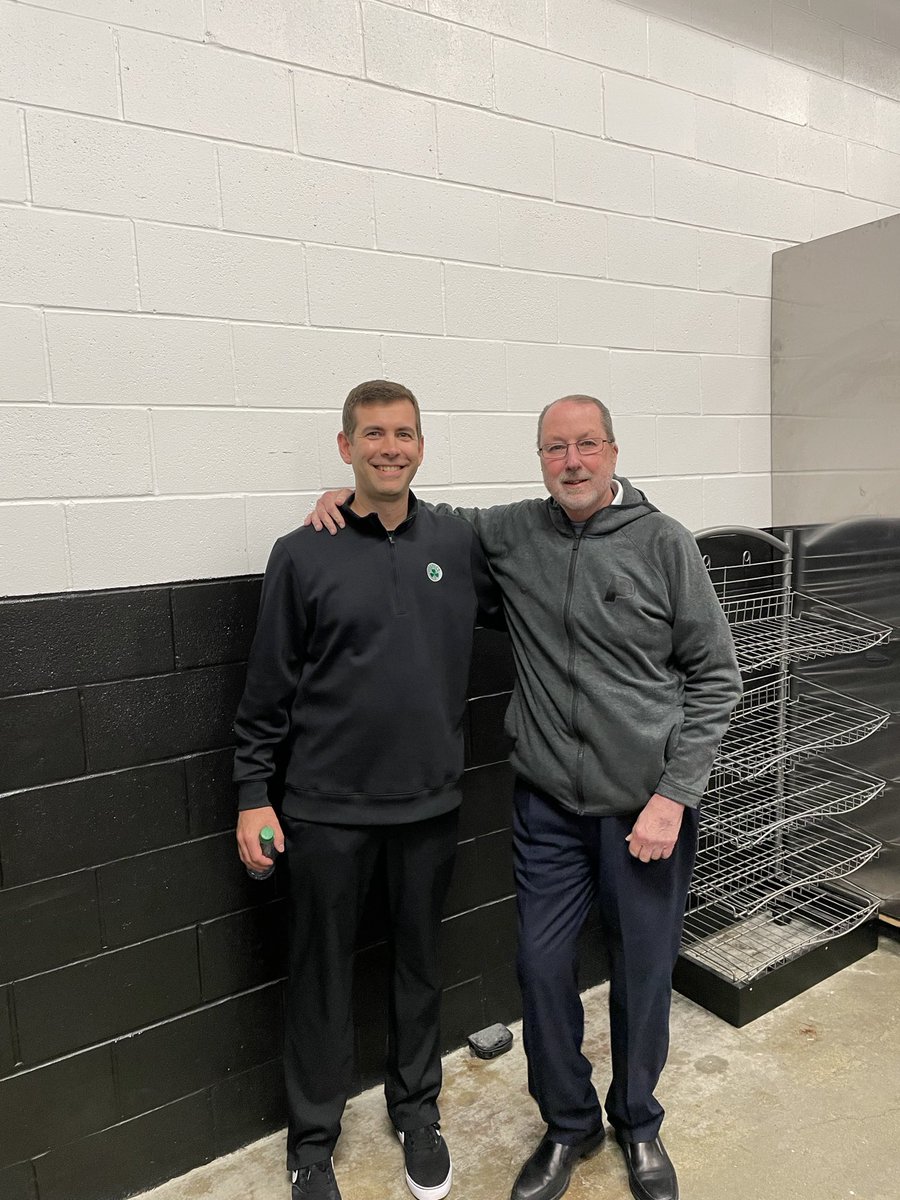Also while in Boston on NBA Farewell Tour spent some time with a familiar Indiana face, Celtics head of basketball operations Brad Stevens. We did not discuss the Butler job opening.