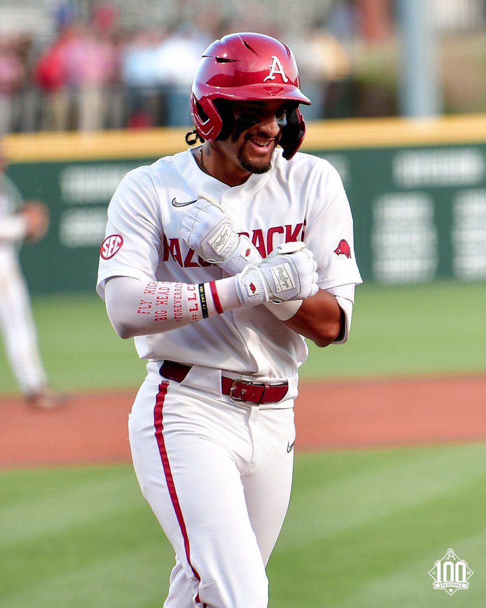 RazorbackBSB's tweet image. Retweet if that's your shortstop