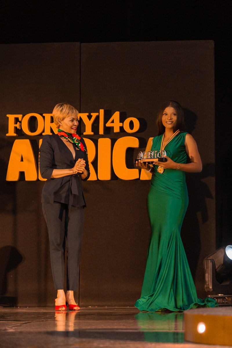TitiTraore4's tweet photo. J’ai le plaisir de vous annoncer que j’ai été honoré aux awards 40 under 40 award Africa dans la catégorie « Event management » où j’ai remporté le prix de la meilleure dans son domaine.
#40under40 #africa #227nigerwedding🇳🇪 #tititraore 
#awardwinning https://t.co/nFMJ53hge0