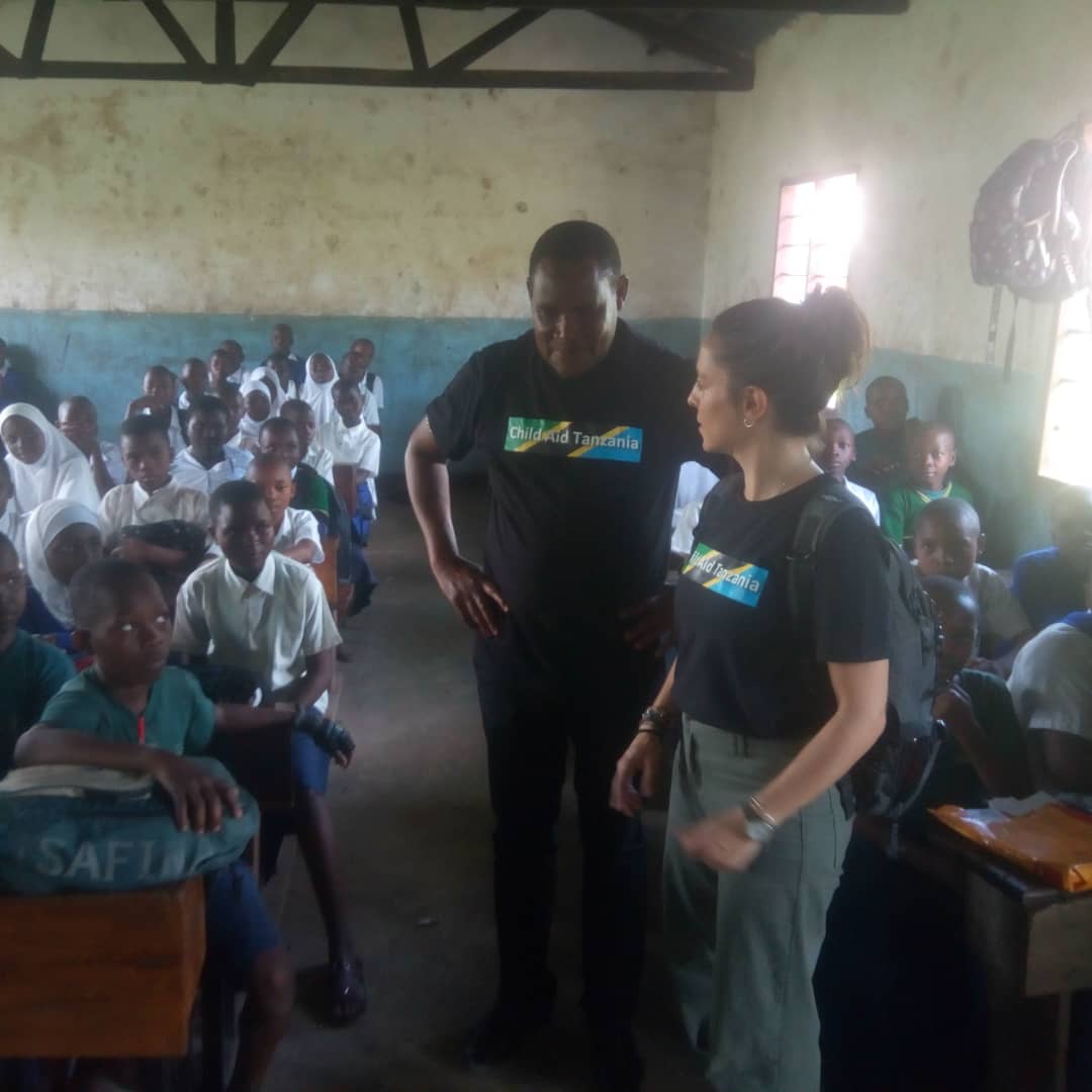 childaidtz's tweet photo. Eva, we welcome you with open arms and thank you so much for providing your support to the children at  #Mapinduziprimaryschool in #ifakara
#educatetanzanianchildren
#childrenscharity
#justus
#volunteer https://t.co/GZSdA6L0pE