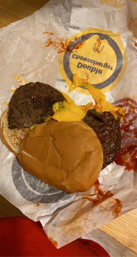 sam_neill2's tweet photo. @McDonalds ummmm your sixes rd canton ga employees need some retraining……….this is literally how they thought this burger would be presentable https://t.co/eWeymi7oFI