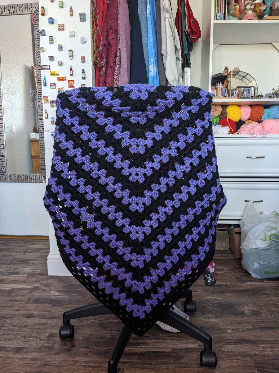 ElliettesH's tweet photo. Making my return with 2 larger projects. Purple and black triangle shawl selling for $40 and tri-colored throw blanket for $60. DM for extra details and specifics, will not be listed on Etsy! Prices do not include shipping cost if shipping is needed! https://t.co/NtsKQJ9Nco
