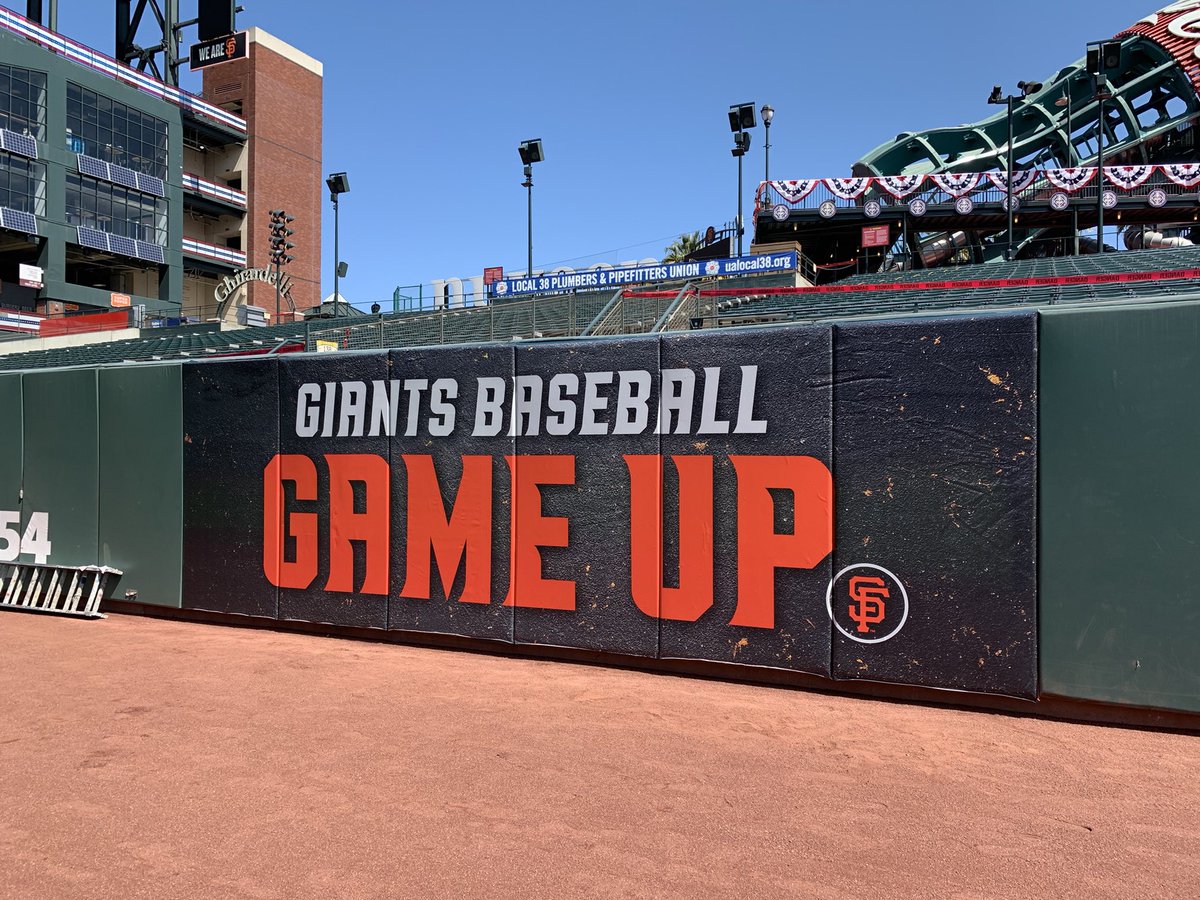 ThirdandKing's tweet photo. The #sfgiants will have dual slogans this season: “Giants Baseball: Game Up,” based on a saying from manager @gabekapler, and “Gigantes: Con Ganas.” #sfgiants #gameup #gigantesconganas https://t.co/Sz0SCPbNtt