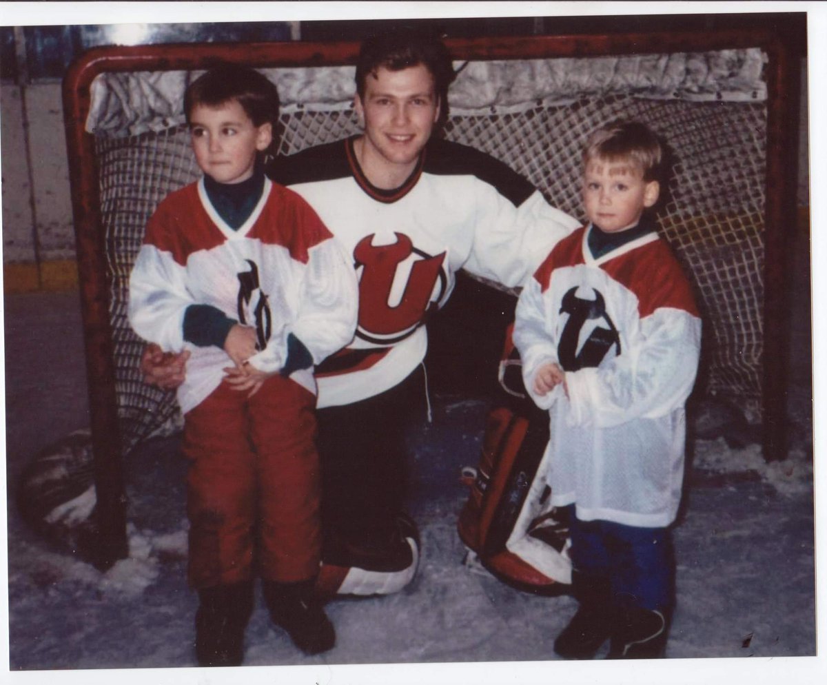 JCaswell02's tweet photo. Dear @NJDevils @MartinBrodeur.  Life long Marty/devil's fan from Utica because of this picture. Help me get this signed on 4/6 please! I'll do anything. https://t.co/RGtym17NcR