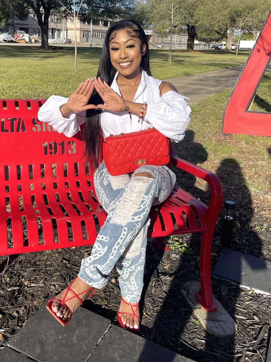 ITS_cmgReRe's tweet photo. the BaDST has entered DELTALAND 🐘🔺 #1913 https://t.co/RZ7imcUnji