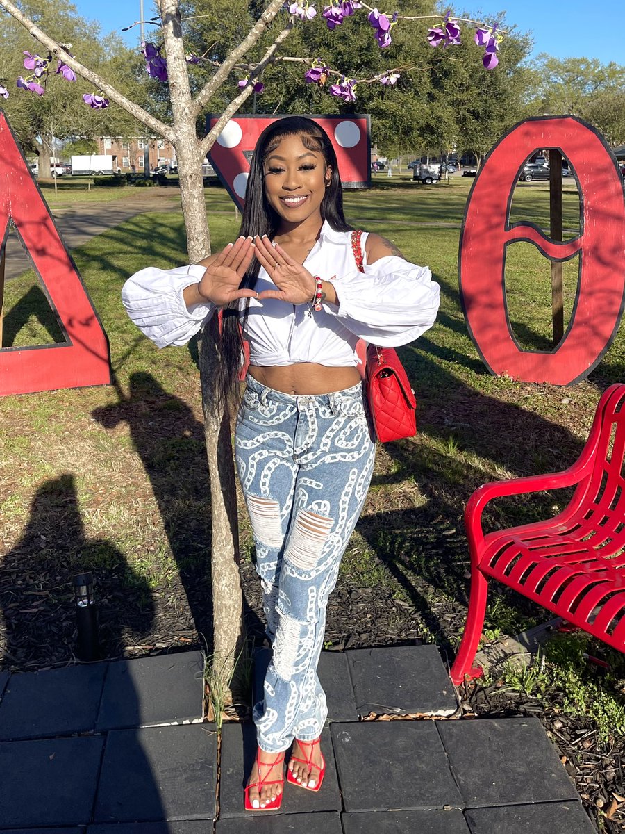ITS_cmgReRe's tweet photo. the BaDST has entered DELTALAND 🐘🔺 #1913 https://t.co/RZ7imcUnji