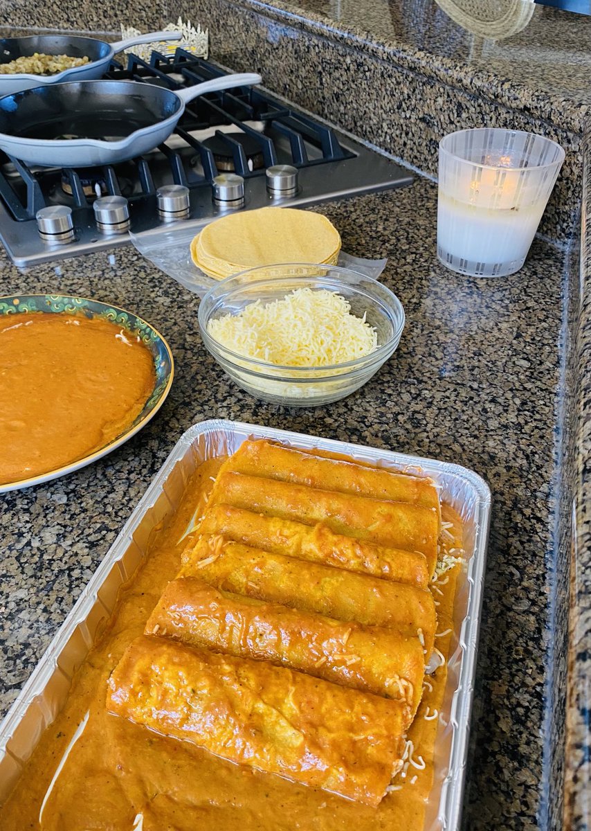 amanda_adkins's tweet photo. #Lent …Friday night dinner with the family. Homemade cheese enchiladas using Yoli tortillas made right here in KC! #CosmicFoodAdventure https://t.co/S17lxiGQQZ