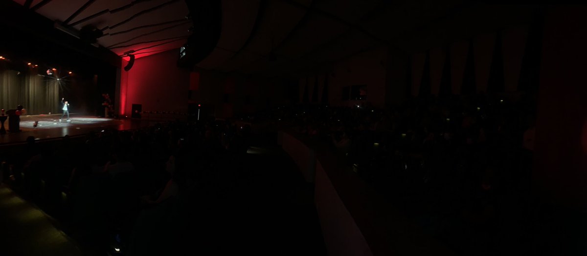 queisha44's tweet photo. AMAZING CROWD tonight at the AHS TALENT SHOW!! Wow!! #ahsgottalent @SFAHS_Bulldogs https://t.co/fA5BHTAFRx