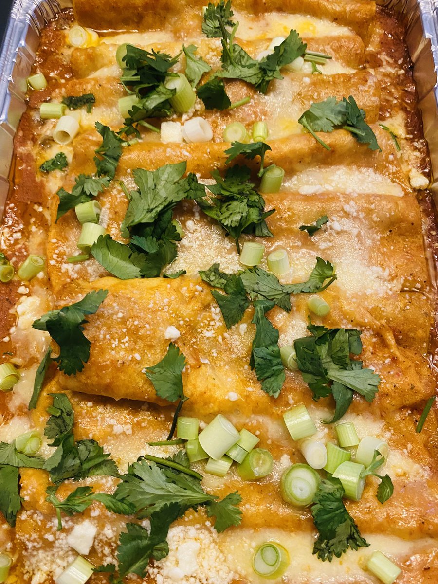 amanda_adkins's tweet photo. #Lent …Friday night dinner with the family. Homemade cheese enchiladas using Yoli tortillas made right here in KC! #CosmicFoodAdventure https://t.co/S17lxiGQQZ