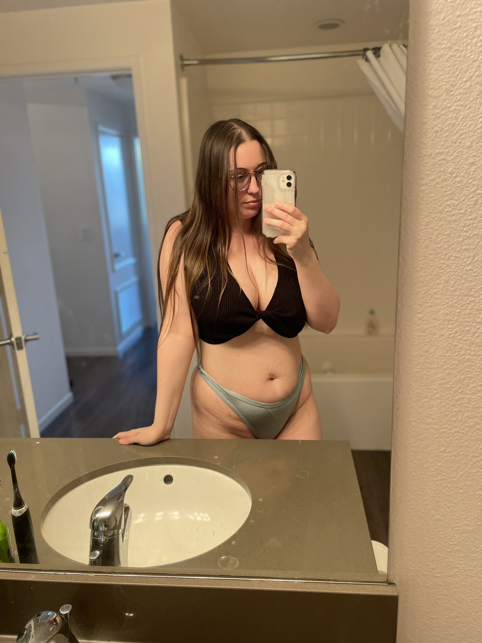 Do you like natural girls? https://t.co/L9oaBu49KG