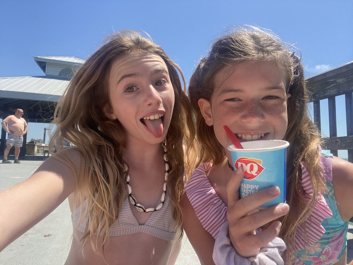 Ava Angell tweet media