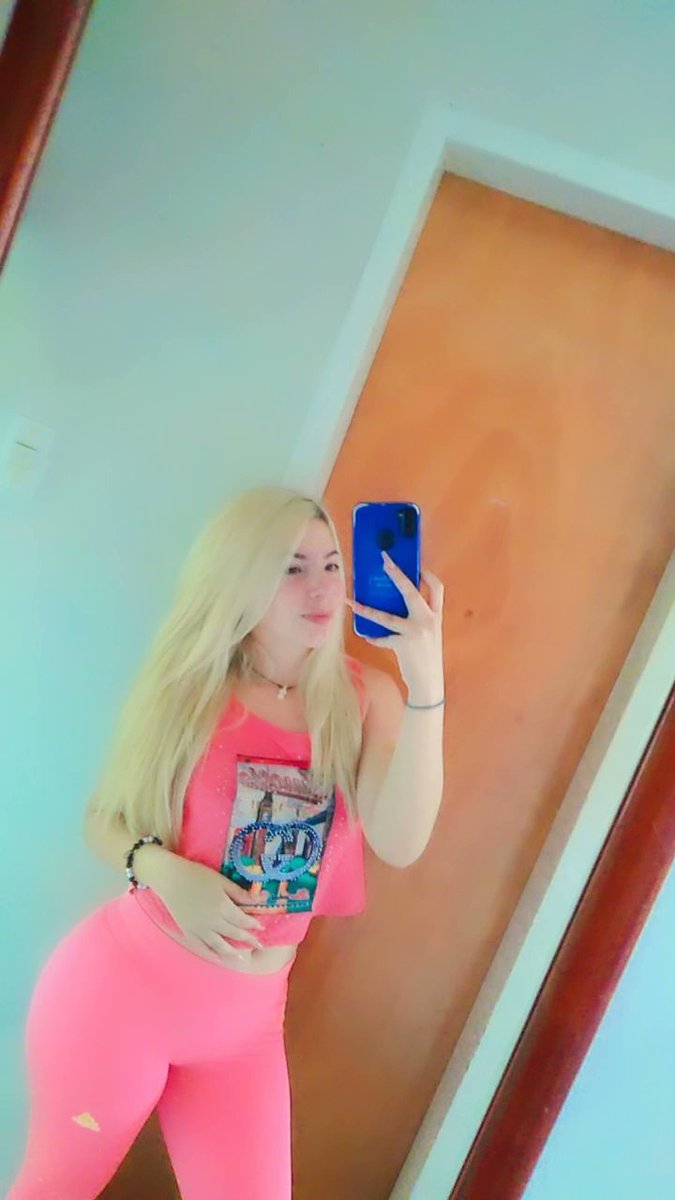 scarladiaz2's tweet photo. 🌸🌸🌸 https://t.co/rVzVs605P9