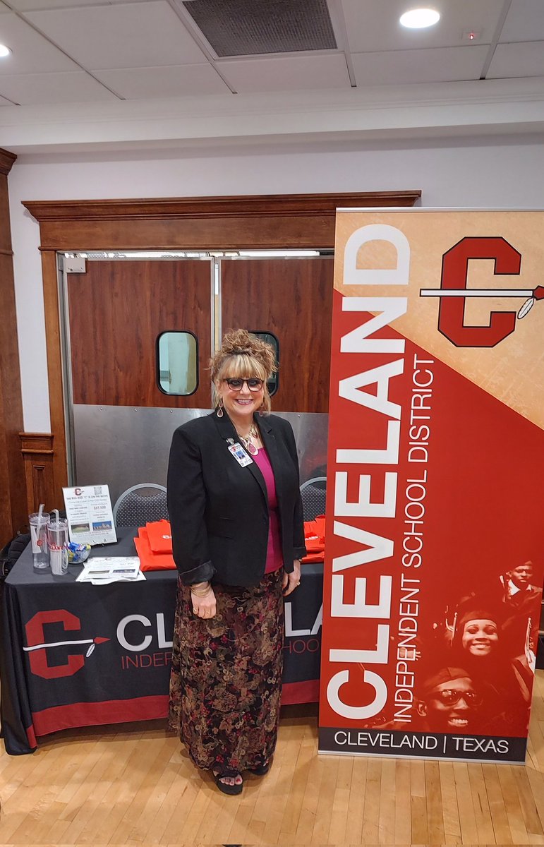 sfesbh's tweet photo. Recruiting for Santa Fe!! 
@theclevelandway https://t.co/OEIYDLyWdG