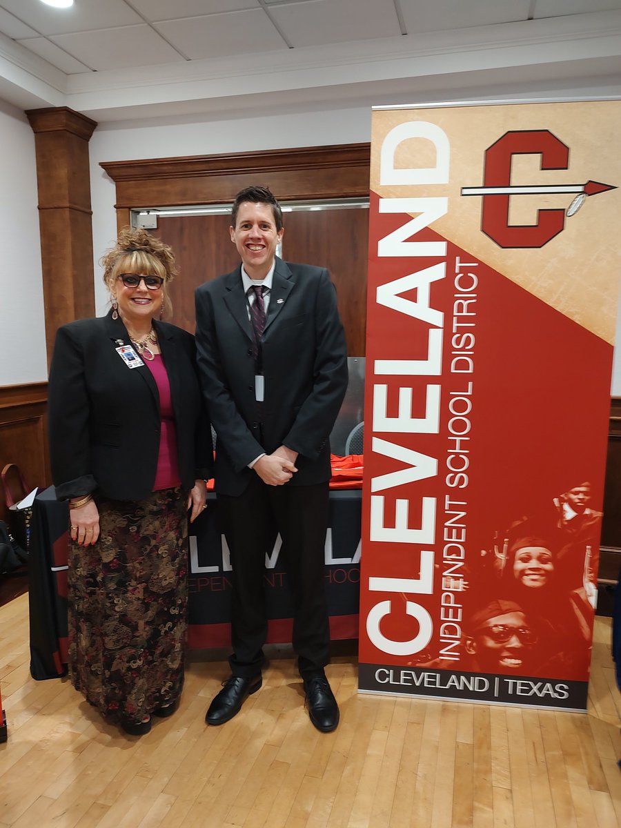 sfesbh's tweet photo. Recruiting for Santa Fe!! 
@theclevelandway https://t.co/OEIYDLyWdG
