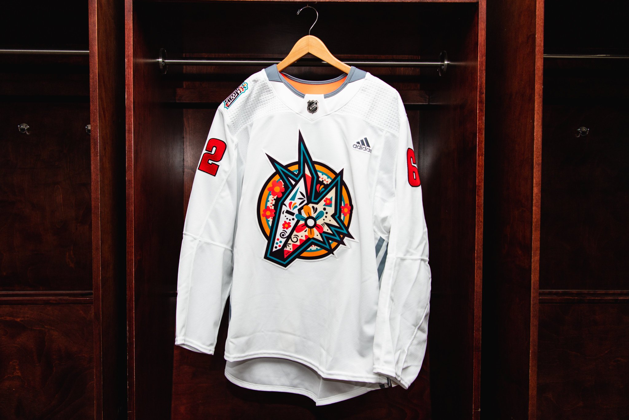 Coyotes create Hispanic Advisory Board, wear 'Los Yotes' warmup jerseys