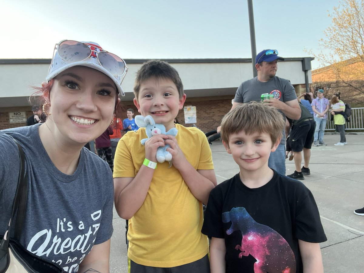 School carnival fun! #eddinselem <a href="/EddinsElem/">Eddins Elementary</a>