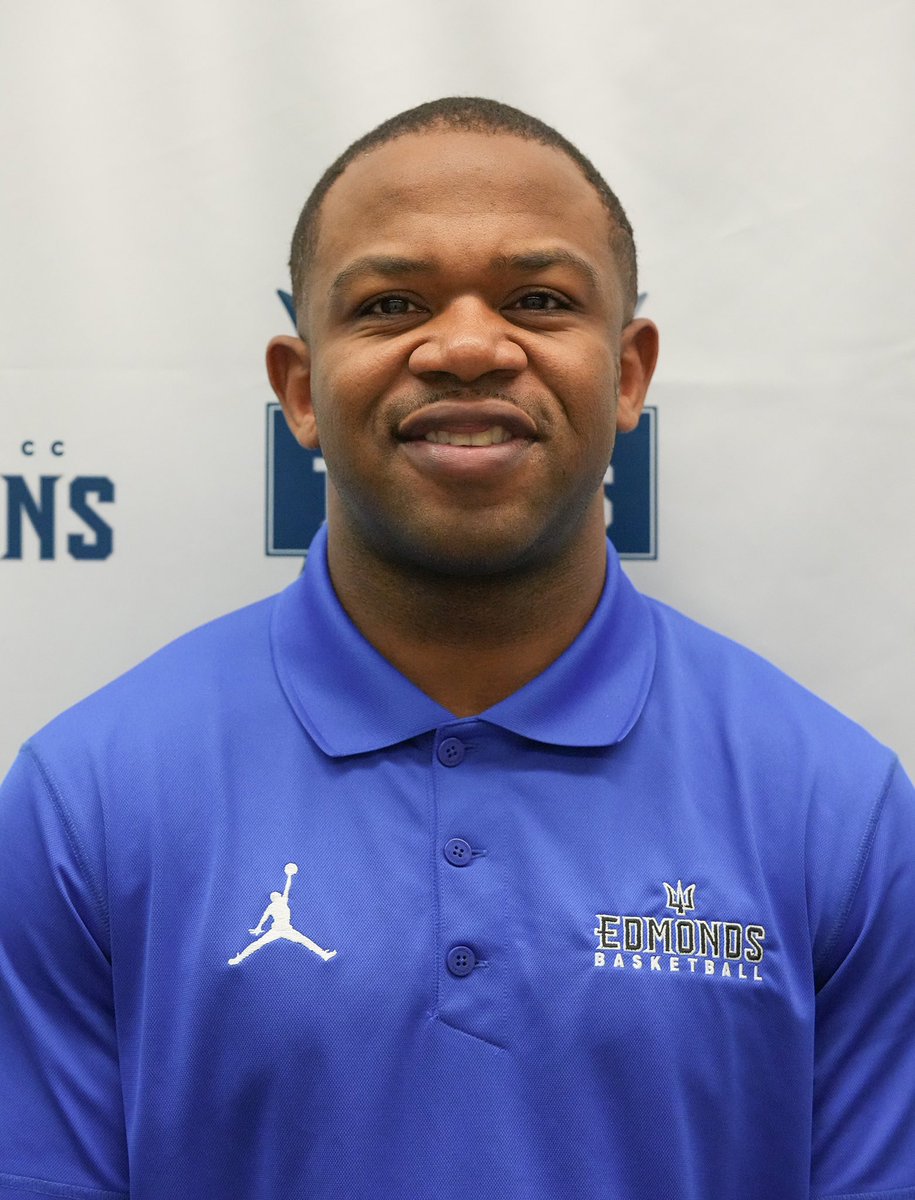 EdmondsTritons's tweet photo. Josh McLeod tabbed as permanent head coach of @EdmondsWBB.

🔗 https://t.co/KjgDzSiLzD https://t.co/WTWQQ0E5kT