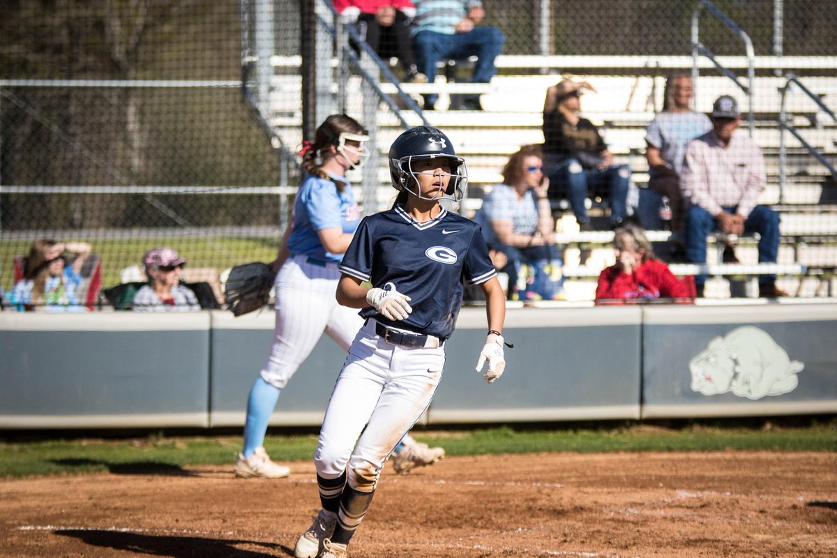 PeggyRoweps's tweet photo. Macey Cutsinger #2 with steals/slides at 2nd and 3rd @macey_cutsinger @BJCherry2 @tim_radio https://t.co/Xvin0LYWmt