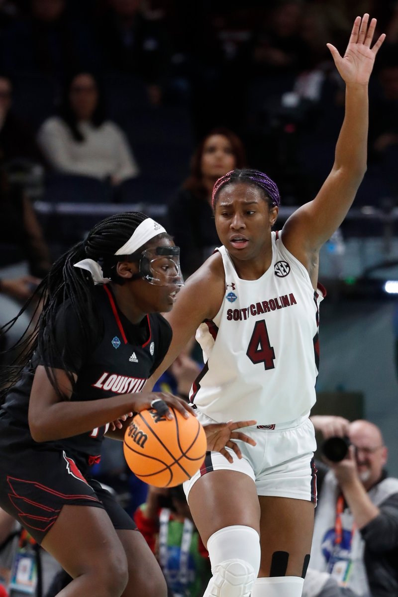 GamecockWBB's tweet photo. FINAL! Gamecocks are on to the championship game with a 72-59 victory!

Everything we've worked for is still ahead of us. 

We will see you Sunday, FAMS! https://t.co/GI8a2NcgFj