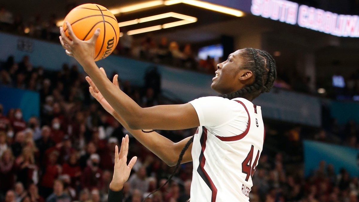 GamecockWBB's tweet photo. FINAL! Gamecocks are on to the championship game with a 72-59 victory!

Everything we've worked for is still ahead of us. 

We will see you Sunday, FAMS! https://t.co/GI8a2NcgFj