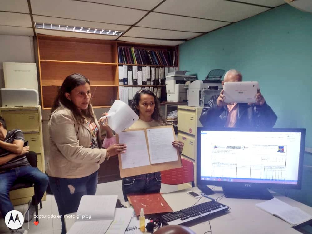 En la sede de <a href="/ribastachira/">Misión Ribas Táchira</a> se realizó reunión con coord. Municipales con el fin de dar formación en los 4 frentes
Académico productivo comunitario y logística <a href="/MPPEDUCACION/">MPPEDUCACION</a> <a href="/yelitzePSUV_/">Yelitze Santaella</a> @ZonaEducTachira <a href="/Berzabethg1/">Berzabethgandicaoficial</a> <a href="/maryany427/">Maryan Ontiveros</a> <a href="/FreddyBernal/">Freddy Bernal</a> <a href="/NicolasMaduro/">Nicolás Maduro</a>