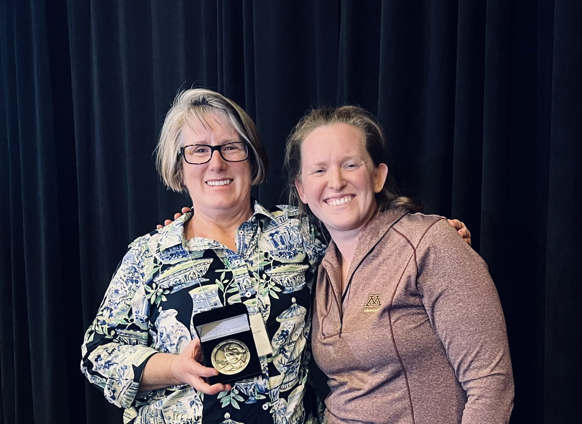CoopMaize's tweet photo. Congratulations Robin Buell, recipient of the 2022 MGC McClintock Prize for Plant Genetics and Genome Studies! #MGM2022 https://t.co/O2Pow9JOfJ