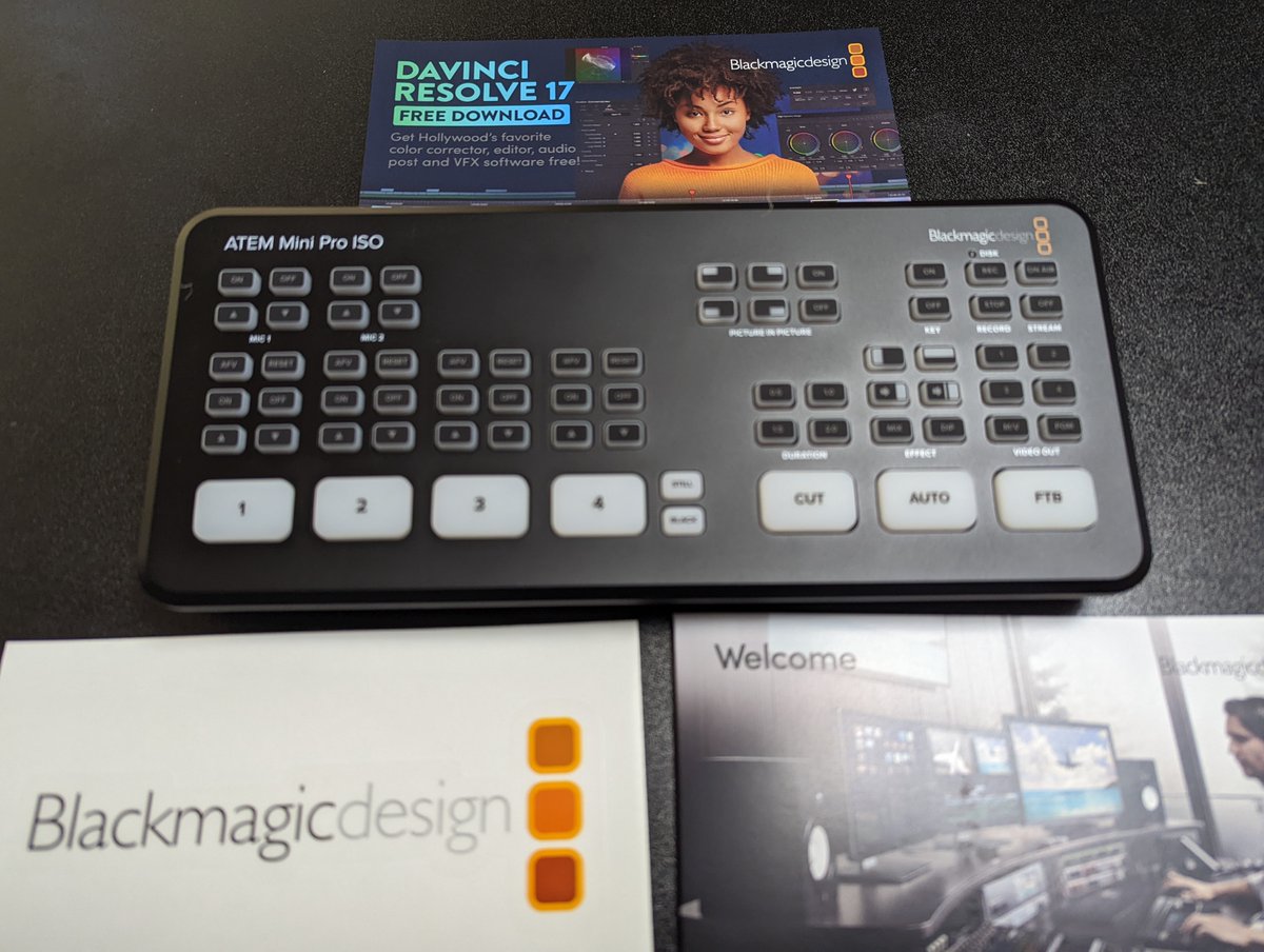 Manabazutie's tweet image. #ATEMMiniProISO 着弾
4チャンネルまでのHDMI入力を自由に組み合わせて #リアルタイム配信 配信が可能
PCがなくても、単体で配信と収録ができ、#DavinciResolve のプロジェクトが保存されて、各チャンネル個別に編集ができるスグレモノ、らしい