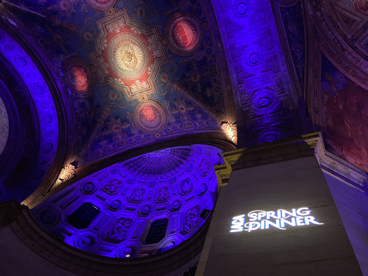 nyuLACA's tweet photo. And that’s a night, folks. The after-party stays off Twitter. Love you, @nyulaw and @nyuLACA family ❤️❤️#LiftAsWeClimb #NYULacaSpringDinner2022 https://t.co/2fvjdYeQcH