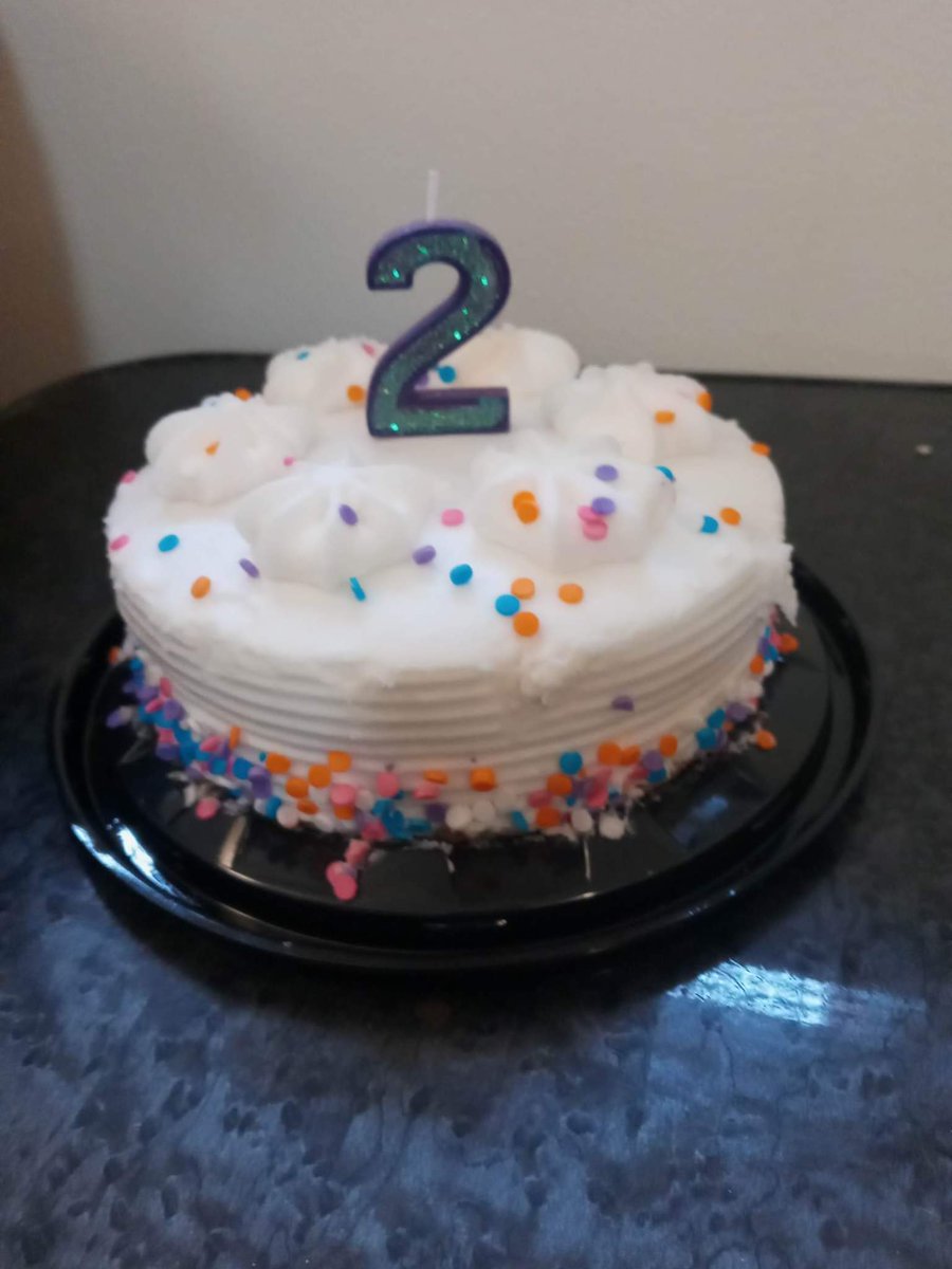 KaliLaFae's tweet photo. I absolutely DESTROYED this cake. The video goes out for free for every sub at midnight. You STILL have time. https://t.co/bhWdSF1mhs