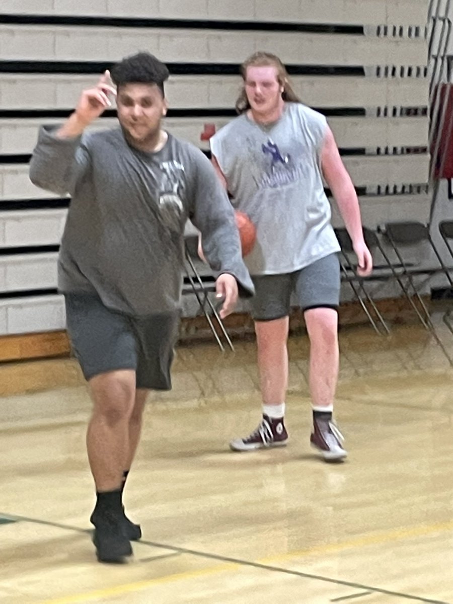 For Linemen, Fridays are for basketball!!! <a href="/TheSaderNation/">Jesuit Crusaders</a> <a href="/JesuitHighPDX/">Jesuit High School</a> #LinemenWinGames #Tradition #GoCrusaders #AMDG